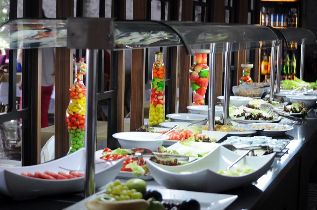 Candan Citybeach Hotel Marmaris Esterno foto
