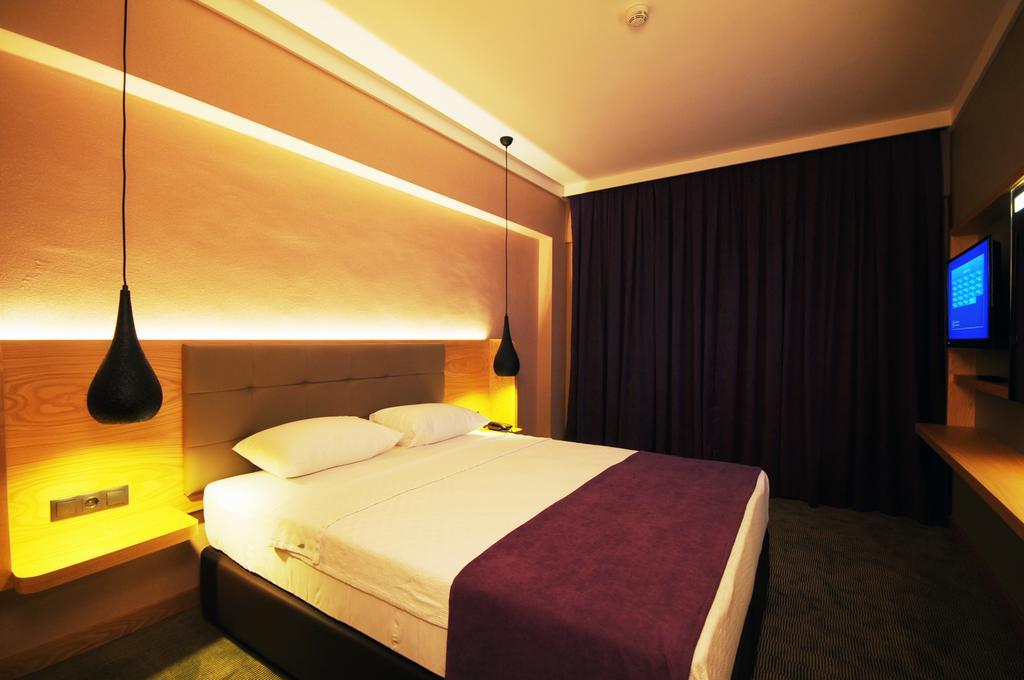 Candan Citybeach Hotel Marmaris Esterno foto