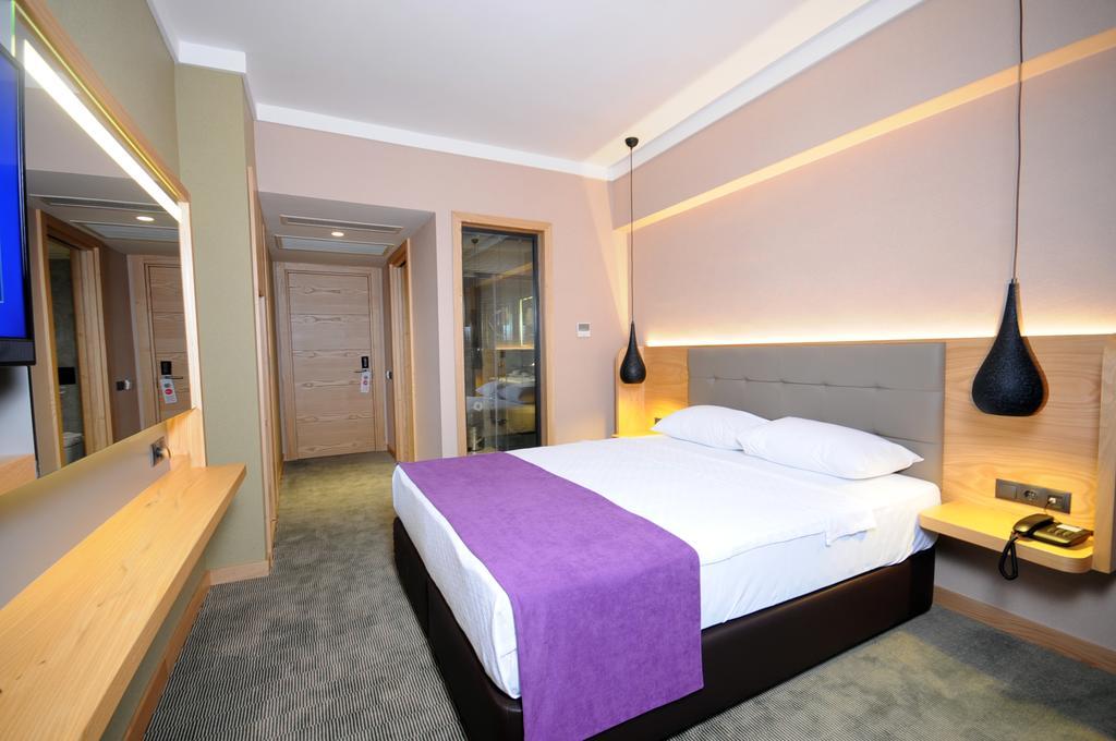 Candan Citybeach Hotel Marmaris Esterno foto